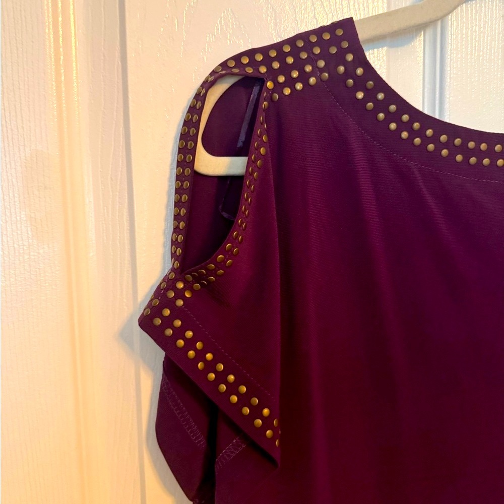 ESPRESSO / Plum Women's Cold Shoulder Top / Size Small